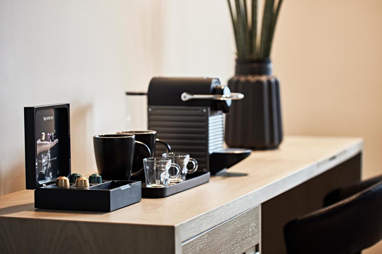 Cama Luxury Suites Athens Ngoại thất bức ảnh